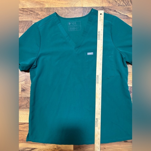 FIGS Technical Collection Women’s V-Neck Scrub Top Teal Green Size Large - Picture 3 of 7